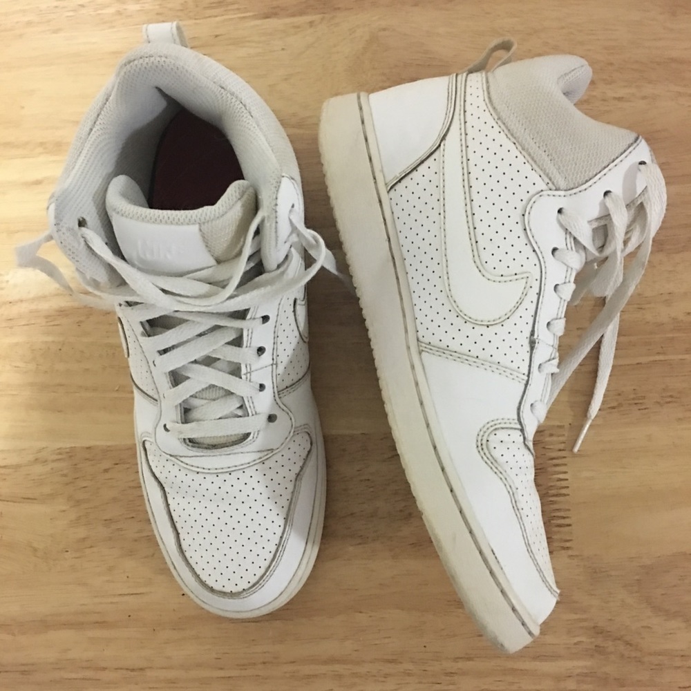 Nike White high tops Size 9